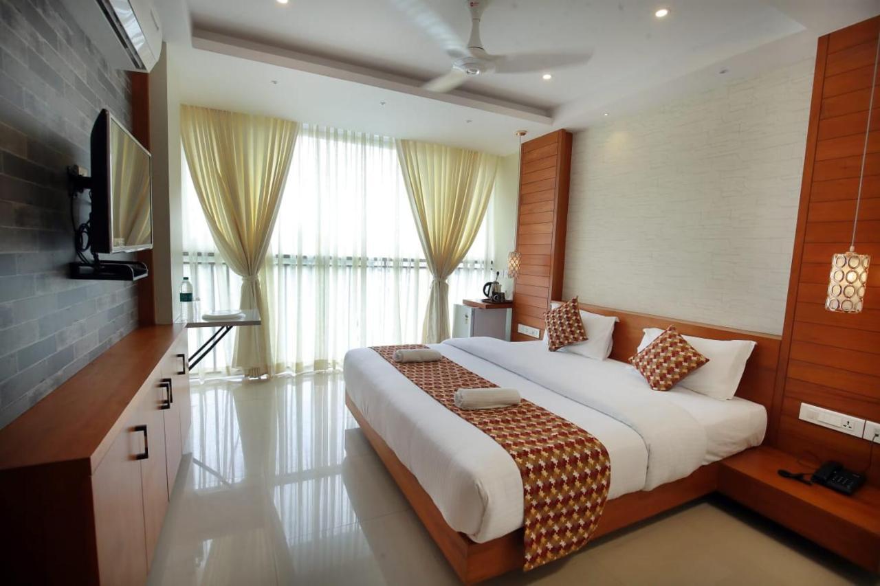 Hotel Baha Kochi Екстериор снимка